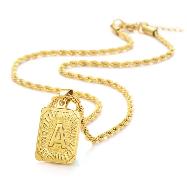 Collar Personalizado Initial Acero Inoxidable Baño Oro 18 kt